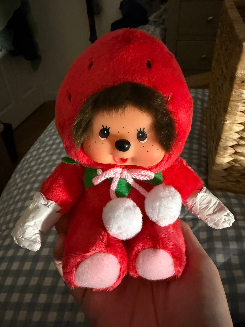 Fukuoka Amaou Strawberry Monchhichi - Authentic Sekiguchi Japan Regional Limited
791682