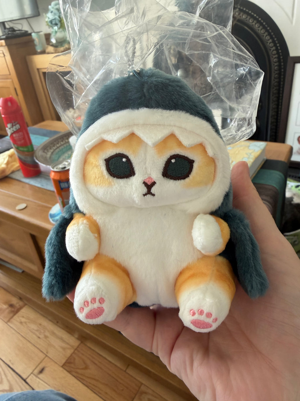 Mofusand Shark Cat Mascot Keychain – Authentic Japanese Plush Bag Charm 🦈🐱